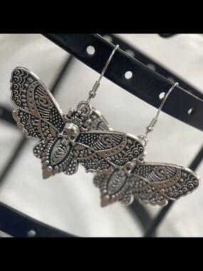 Gothic Skull Butterfly Earrings Silver Tone Moth Dangle Earrings Alt Punk